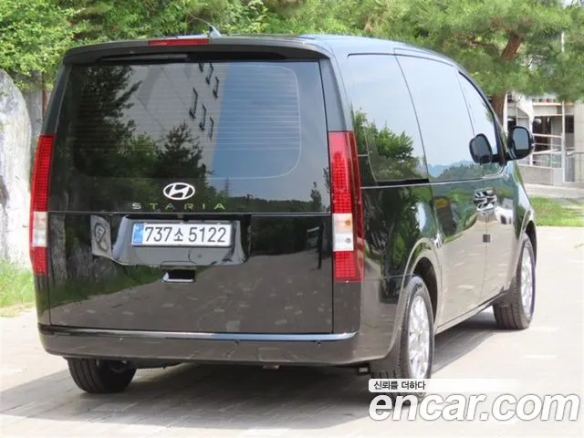 Hyundai Staria Staria (New) — Фото автомобиля 3