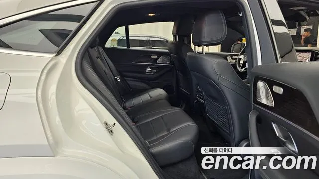 Mercedes-Benz GLE-Class — Фото автомобиля 17