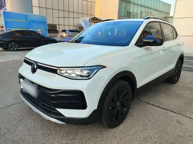 Фотография автомобиля — Volkswagen Tharu