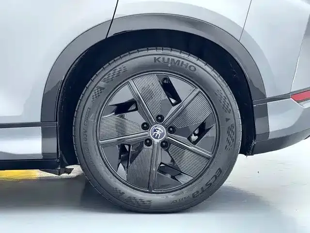 BYD Song L EV — Фото автомобиля 16