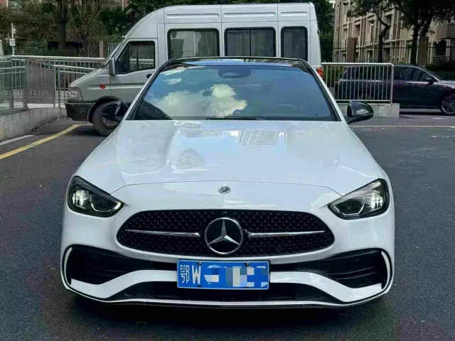 Mercedes-Benz C-Class — Фото автомобиля 3