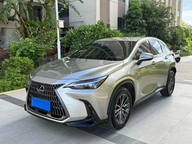 Фотография автомобиля — Lexus NX