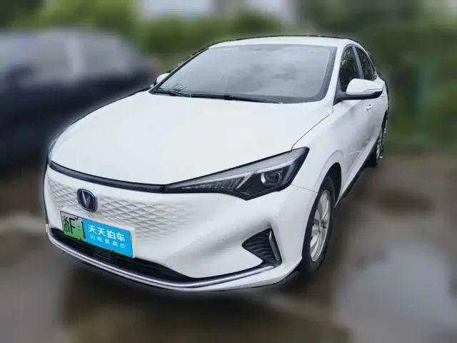 Фотография автомобиля — Changan Eado