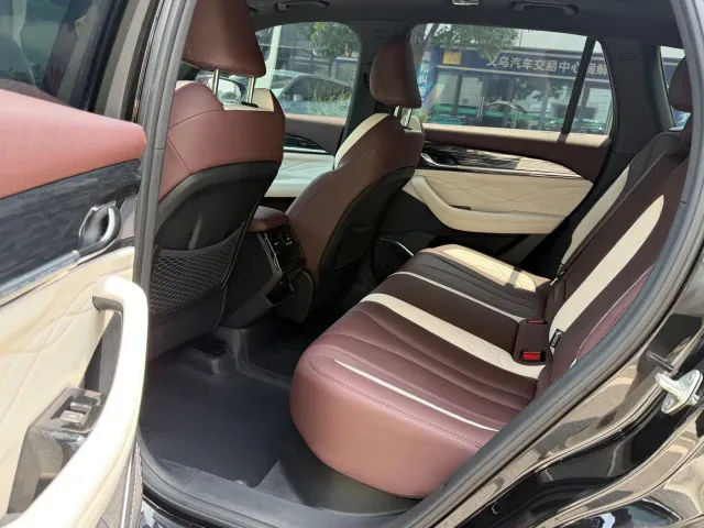 Geely Xingyue L — Фото автомобиля 7