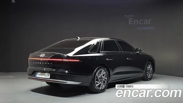 Hyundai Grandeur GN7 — Фото автомобиля 2