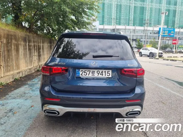 Mercedes-Benz GLB-Class — Фото автомобиля 4