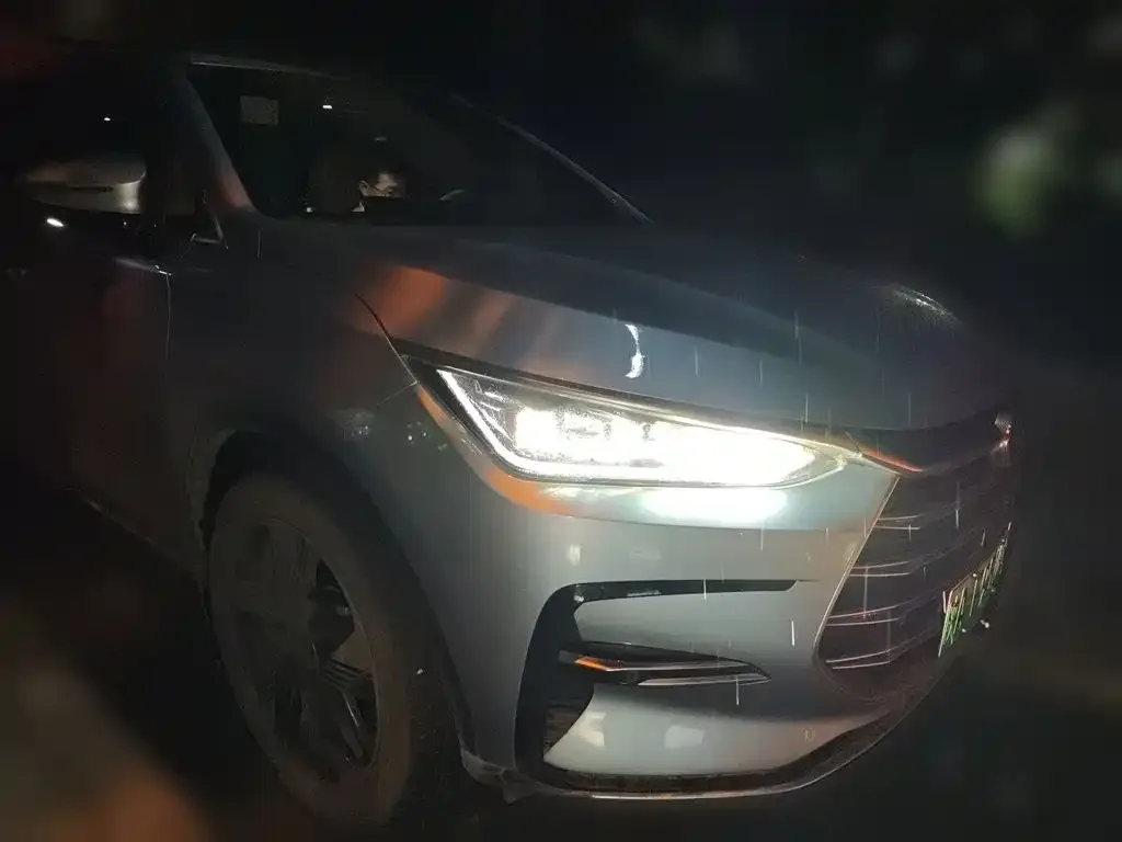 BYD Tang New Energy 2023 Model DM-i Champion Edition 112KM Premium — Фото автомобиля 3