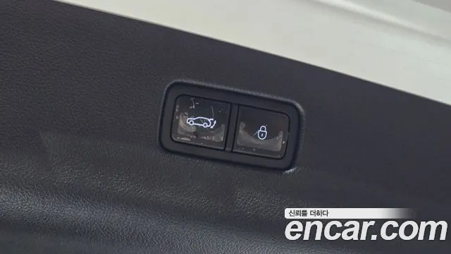 Genesis GV70 — Фото автомобиля 30