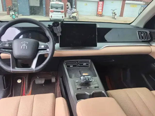 BYD Song Pro New Energy 2025 2nd Generation Smart Drive Edition DM-i 75KM Leading Type — Фото автомобиля 12