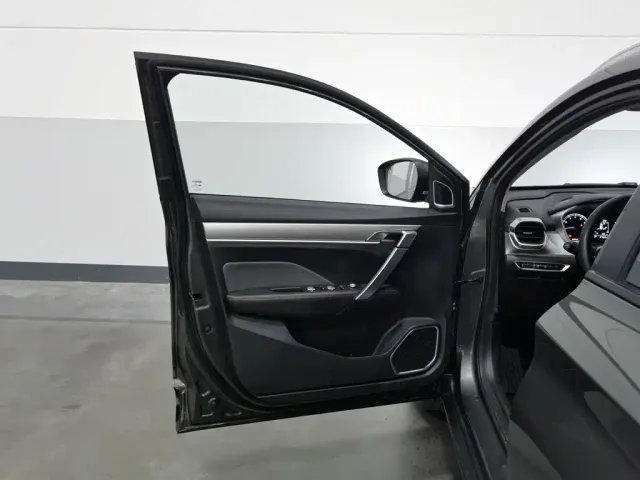 Geely Binyue — Фото автомобиля 8