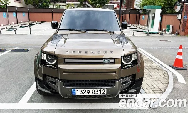 Land Rover Defender L663 — Фото автомобиля 3