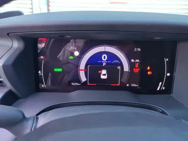 Toyota Camry — Фото автомобиля 14