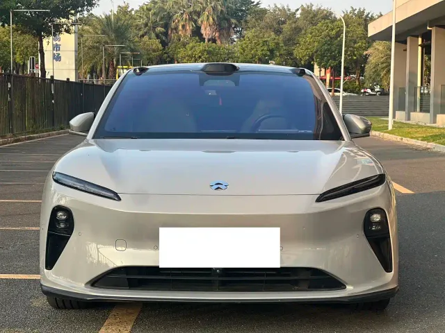 Nio ET5 Touring — Фото автомобиля 2