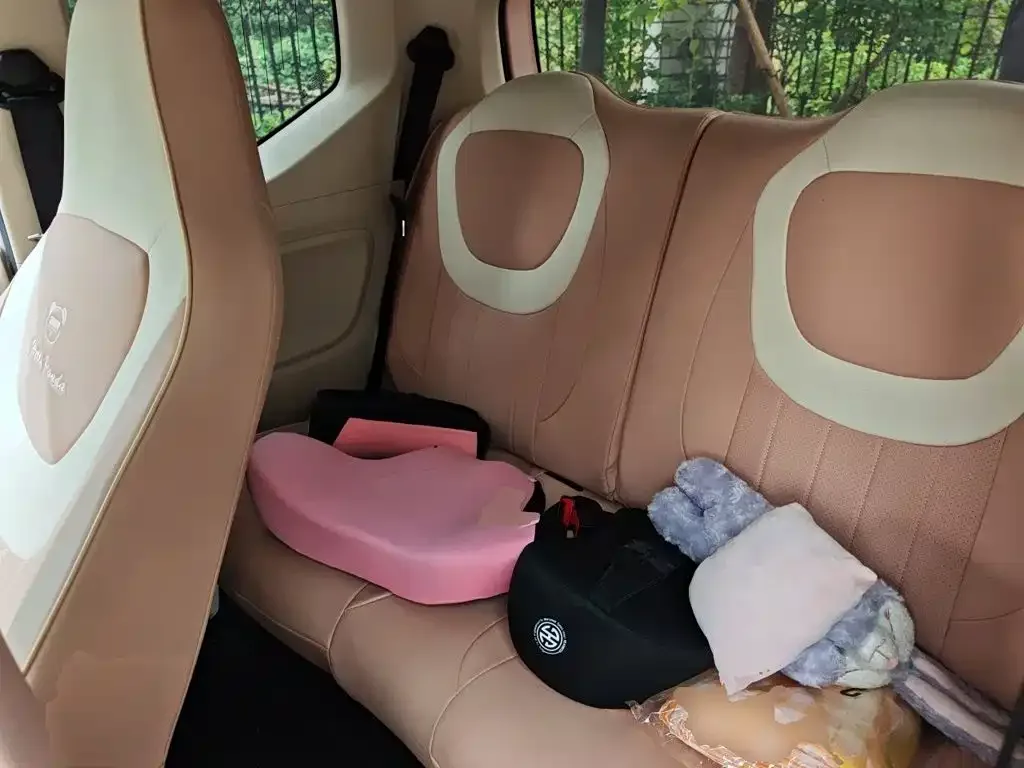 Wuling Motors Hongguang MINIEV 2024 3rd Gen 215km Advanced — Фото автомобиля 18