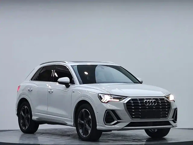 Audi Q3 — Фото автомобиля 4
