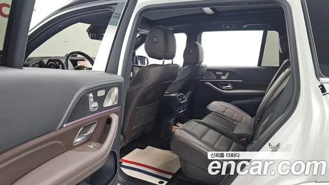 Mercedes-Benz GLS-Class — Фото автомобиля 12