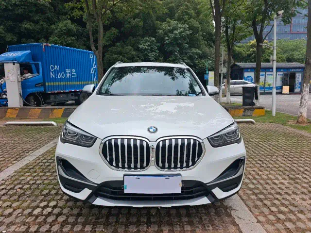 BMW X1 — Фото автомобиля 2