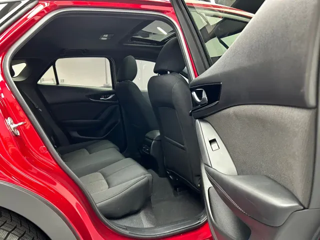 Mazda CX-4 — Фото автомобиля 20