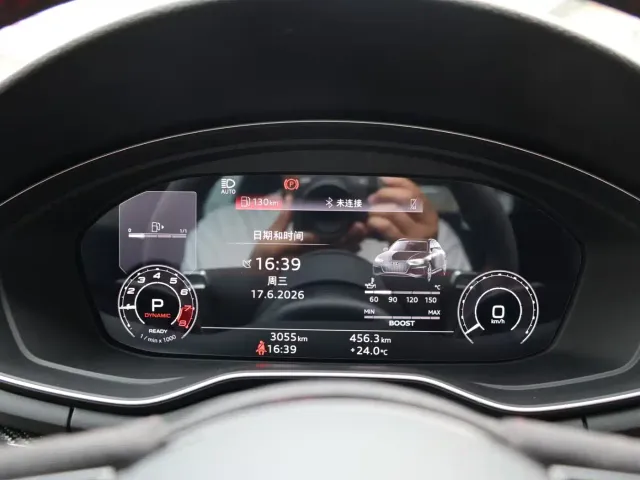 Audi RS 4 — Фото автомобиля 10