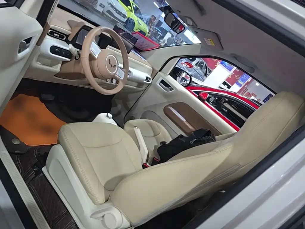 Wuling Motors Hongguang MINIEV 2024 3rd Generation 215km Youth Edition — Фото автомобиля 14