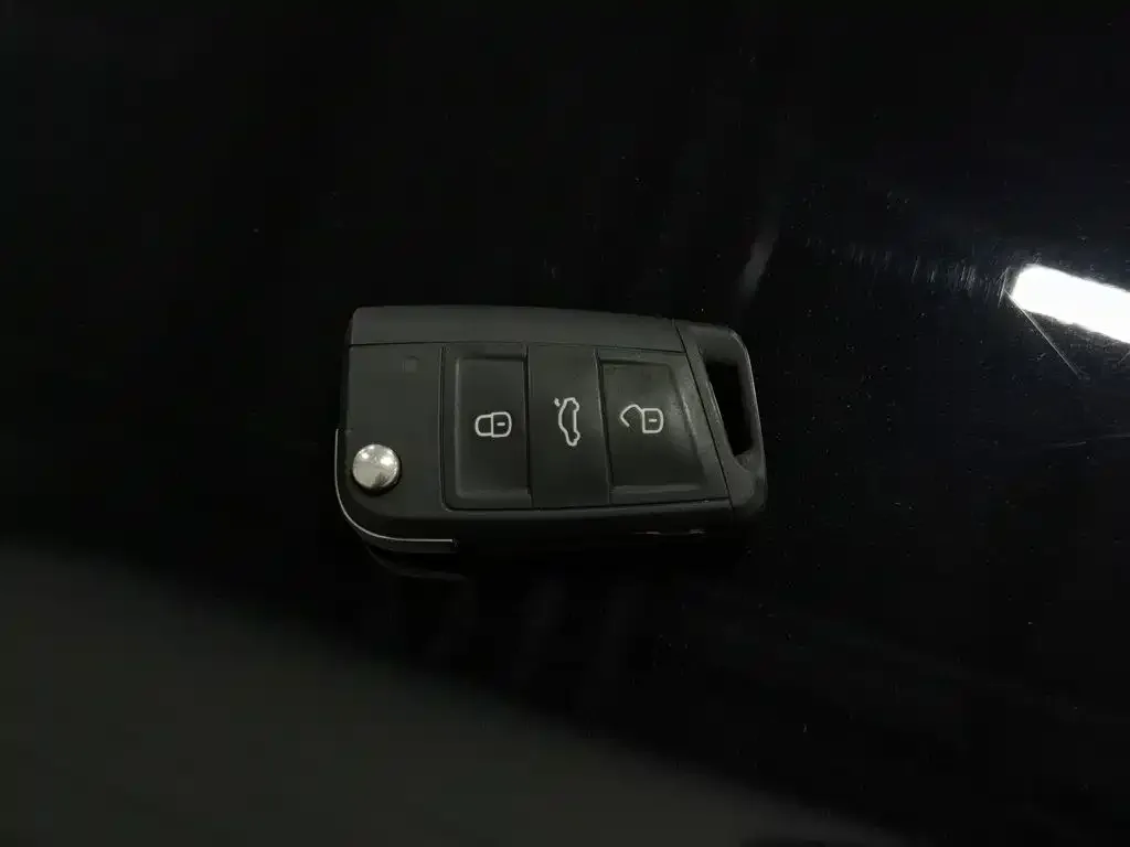 Volkswagen Lavida 2023 Xinrui 1.5L Auto Xinyi Edition — Фото автомобиля 19