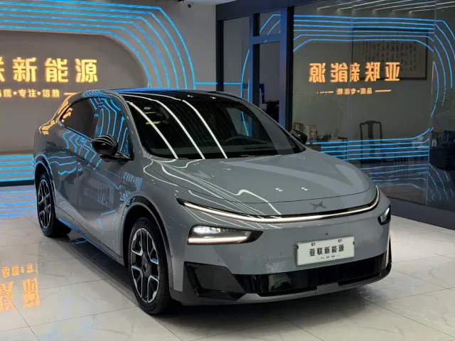 Xpeng G7 — Фото автомобиля 3