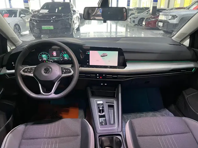 Volkswagen Golf 2021 280TSI DSG 30th Anniversary Edition — Фото автомобиля 8