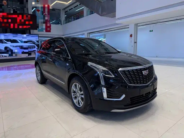 Cadillac XT5 — Фото автомобиля 3