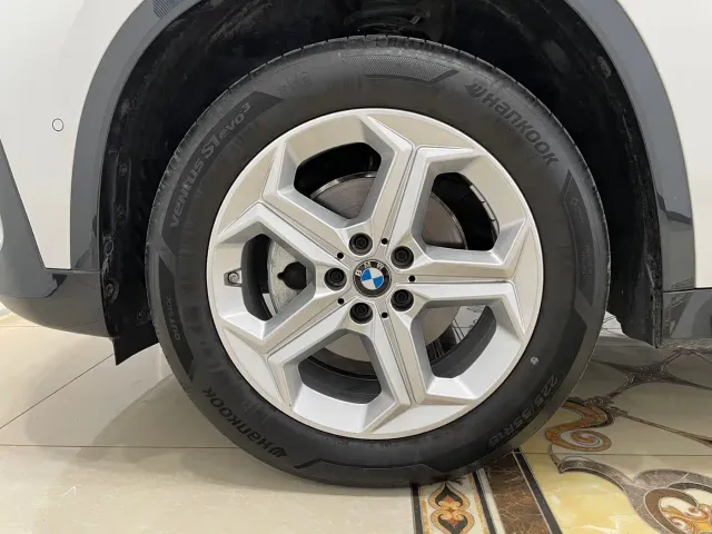 BMW X1 — Фото автомобиля 18