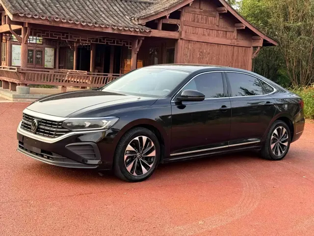Фотография автомобиля — Volkswagen Passat