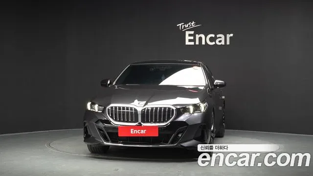 BMW 5-Series 5 серия (G60) 530i xDrive M Sport — Фото автомобиля 3