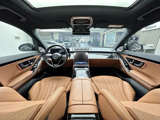Mercedes-Benz S-Class — Фото автомобиля 9