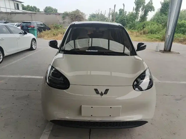 Wuling Bingo — Фото автомобиля 2