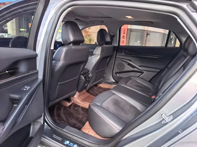 Ford Mondeo — Фото автомобиля 7