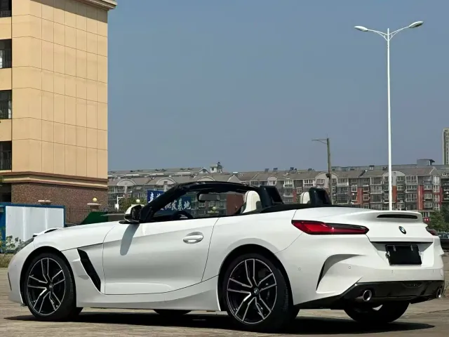 BMW Z4 — Фото автомобиля 9