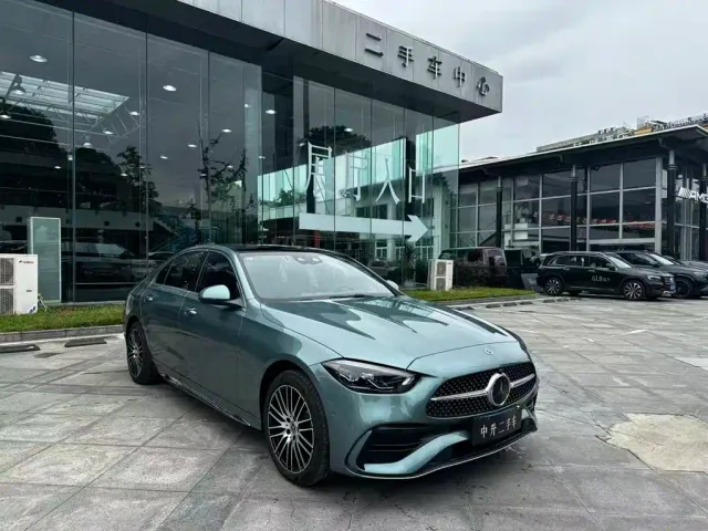Mercedes-Benz C-Class — Фото автомобиля 3