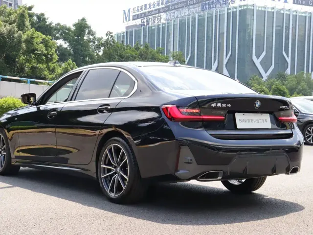 BMW 3 Series — Фото автомобиля 7