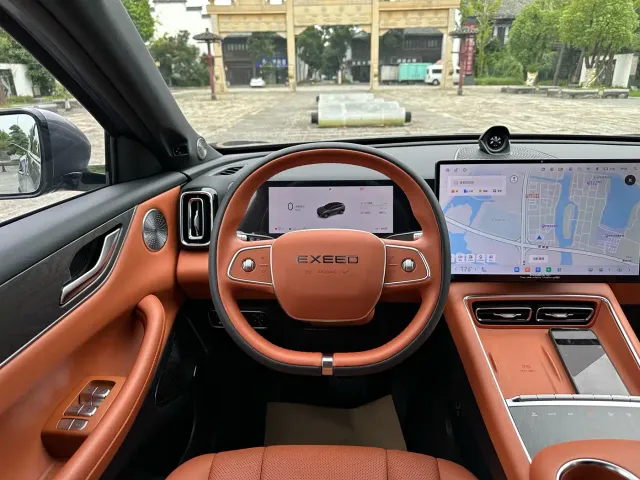 Exeed Starway E05 — Фото автомобиля 11