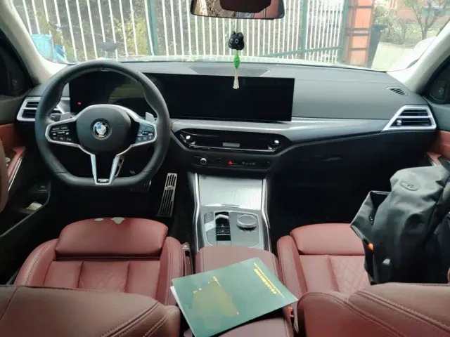 BMW 3 Series — Фото автомобиля 10