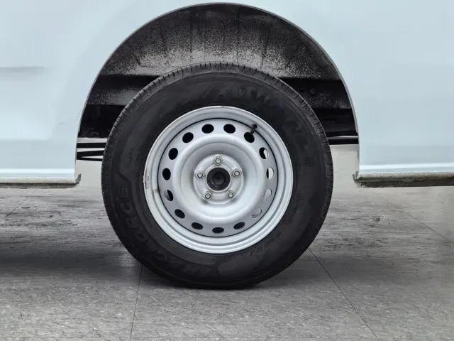 JMC E-Fushun — Фото автомобиля 11