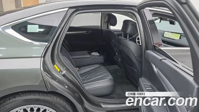 Genesis G80 Бензин 2.5 турбо AWD — Фото автомобиля 11