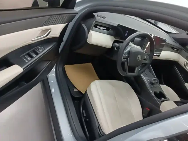 BYD Qin PLUS — Фото автомобиля 15