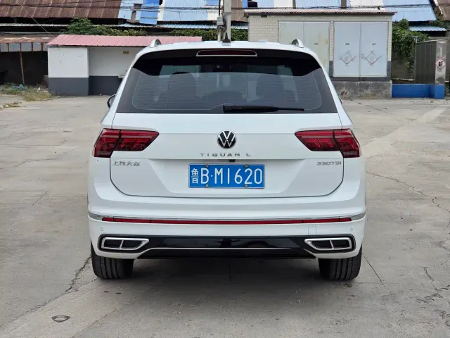 Volkswagen Tiguan L — Фото автомобиля 8