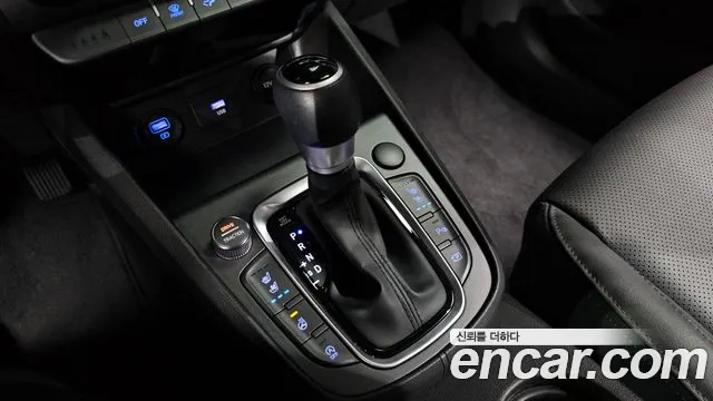 Hyundai Kona Kona (New) — Фото автомобиля 8