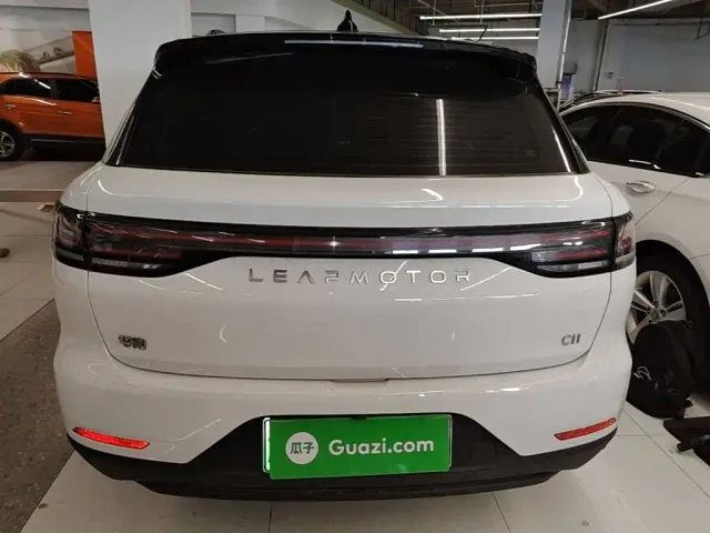 Leapmotor C11 — Фото автомобиля 3