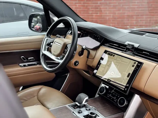 Land Rover Range Rover — Фото автомобиля 14