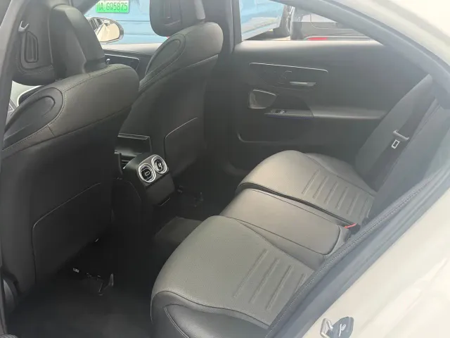 Mercedes-Benz C-Class — Фото автомобиля 8