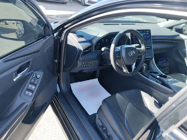 Toyota Avalon — Фото автомобиля 15