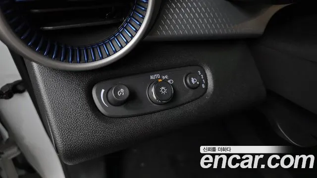 ChevroletGMDaewoo Trax Trax Кроссовер — Фото автомобиля 17