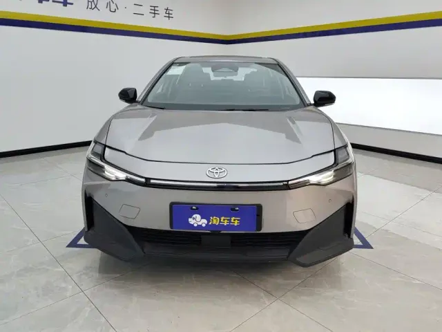 Toyota bZ3 — Фото автомобиля 2